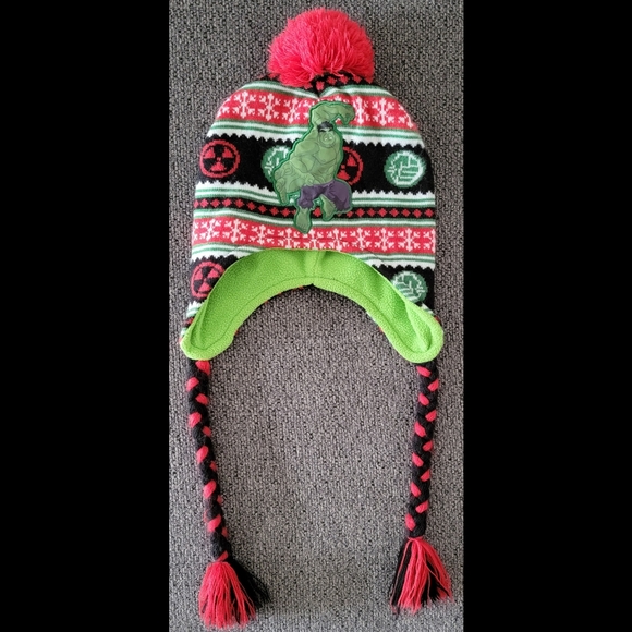 Excellent Condition Marvel Incredible Hulk Green Red Winter Hat - Picture 1 of 5